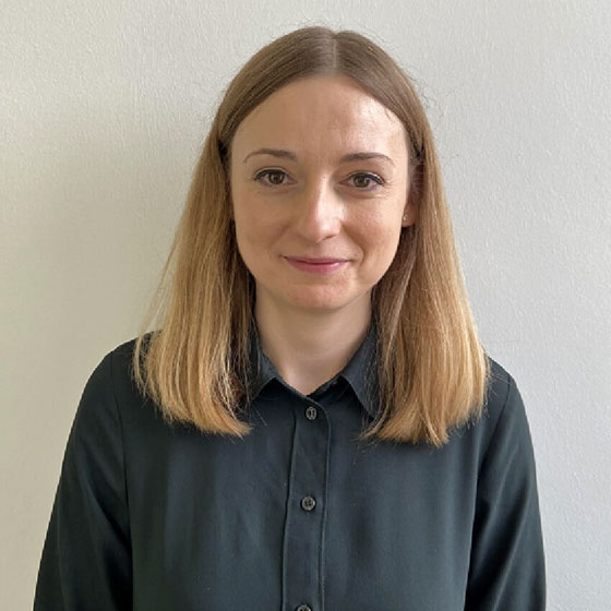 Dr. Julita Mikulec
