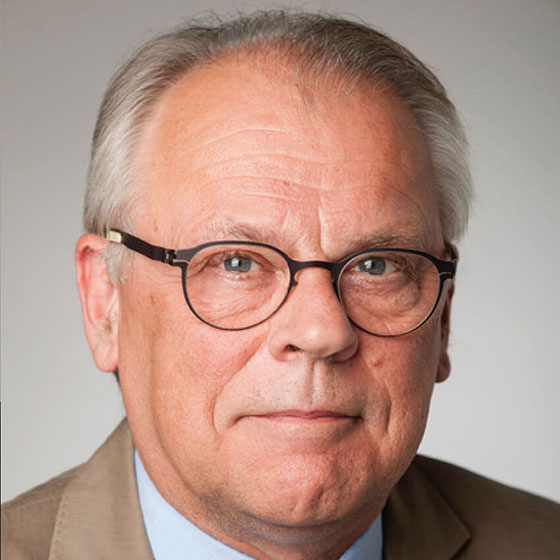 Dr. Ulrich Knie