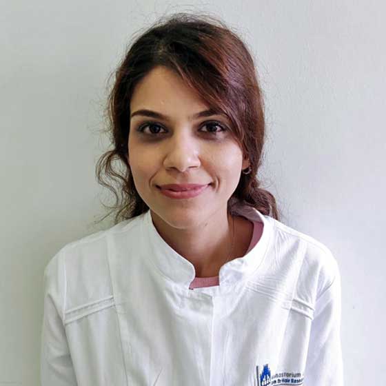Elnaz Salim