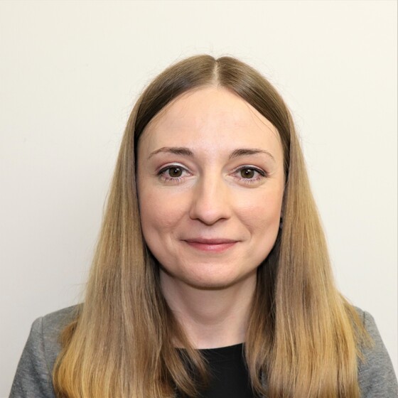 Dr. Lisa Zondler